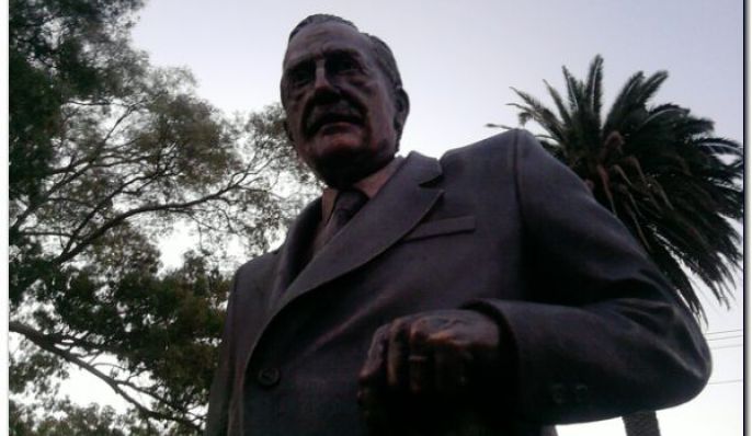 Monumento al Dr. Raúl Alfonsín, Lugar histórico de Chascomús